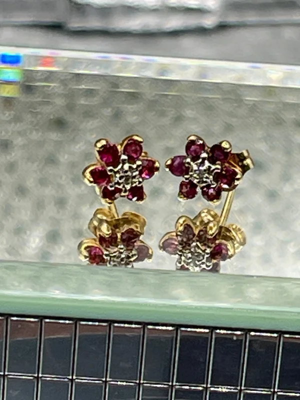 silver hoop earrings for women -silver hoop earrings for women -Ladies 14 Karat Gold Ruby and Diamond Floral Stud Earrings