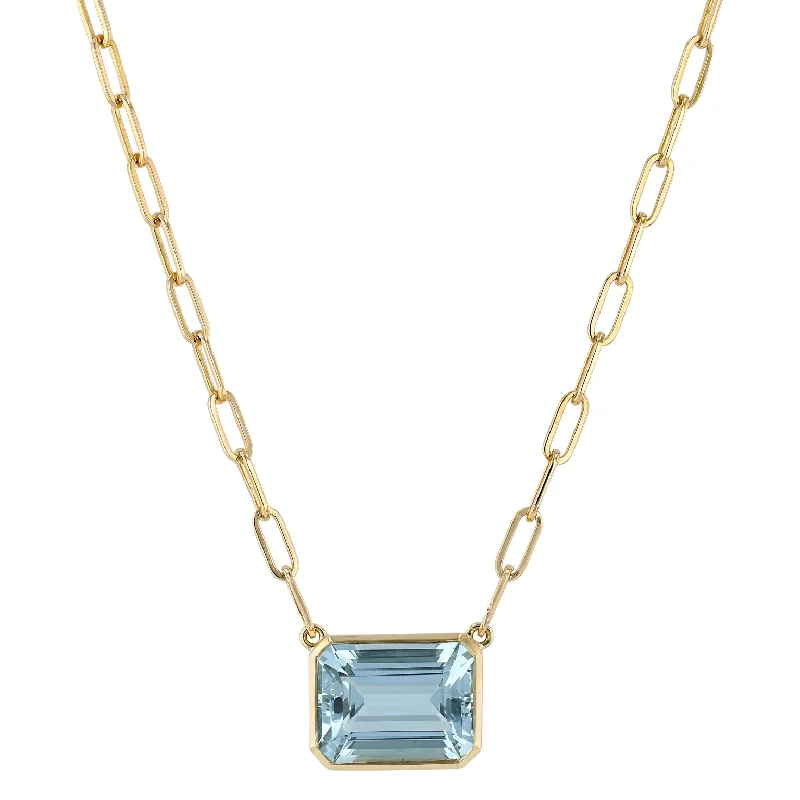 delicate charm necklaces for women -Aquamarine 18kt Yellow Gold Pendant Necklace