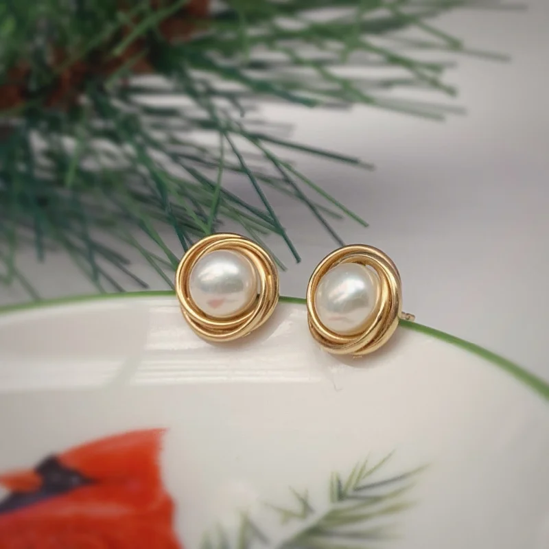 hoop earrings for women -hoop earrings for women -The Classic Knot Pearl Earrings