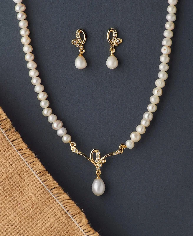 layered necklaces for women -Beautiful Stone Studded Pearl Necklace Set