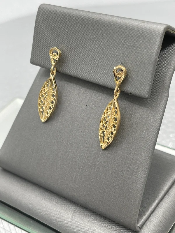 stud earrings with diamonds for women -stud earrings with diamonds for women -Ladies 14 Karat Yellow Gold Marquise Shaped Filagree Dangling Earrings