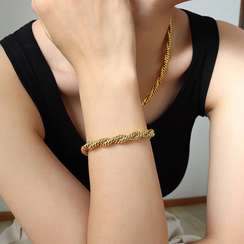 E348-Gold Bracelet + 18cm