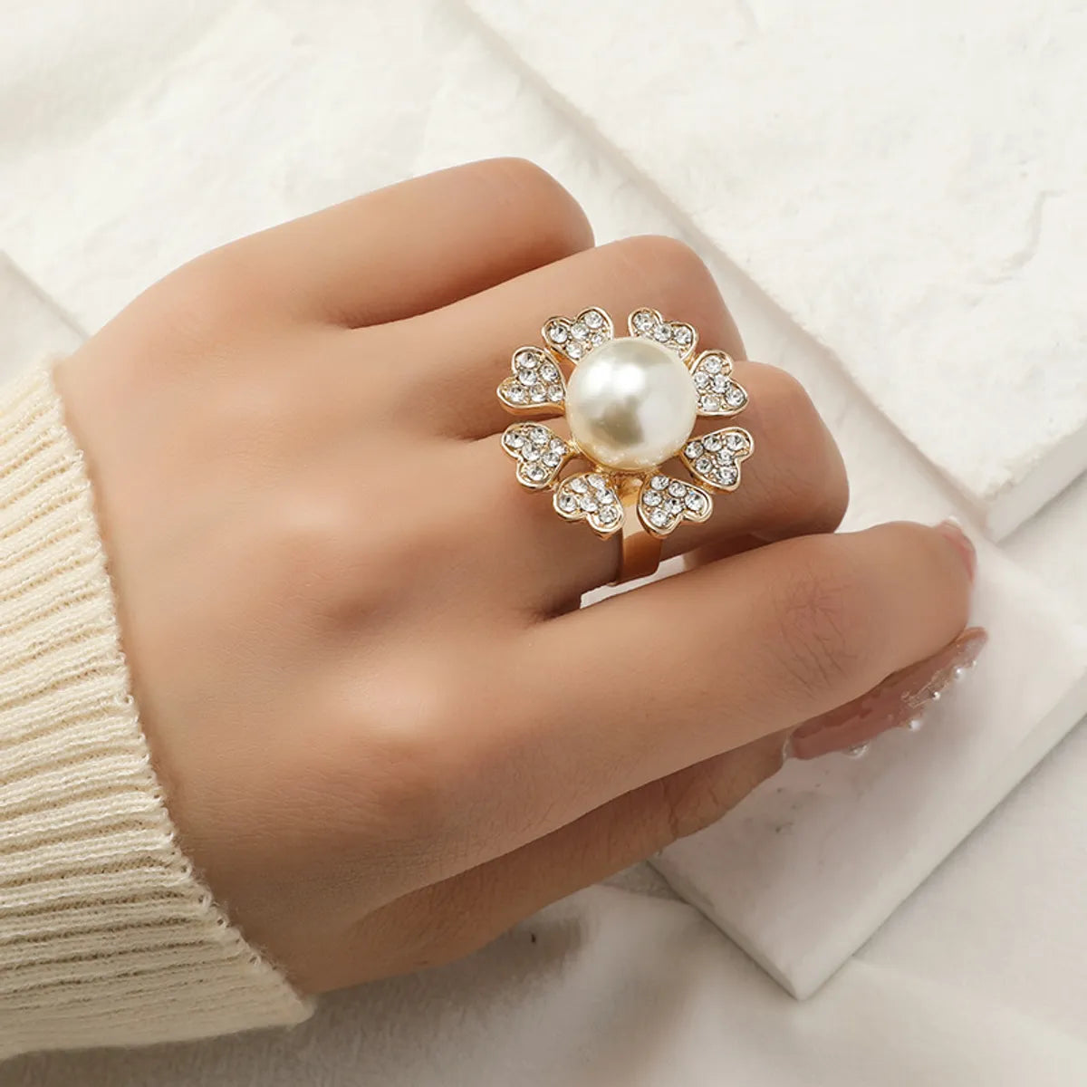 engagement rings with blue sapphires for women -Fashion Creative Simple Diamond Pearl Clover Flower Alloy Ring