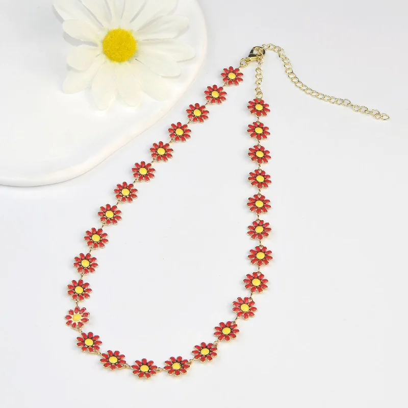 Red Daisy Necklace