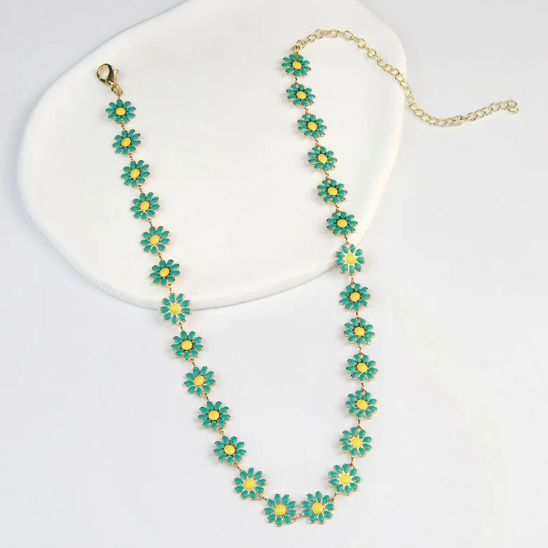 Green Big Daisy Necklace