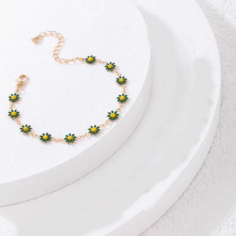 Green Little Daisy Bracelet